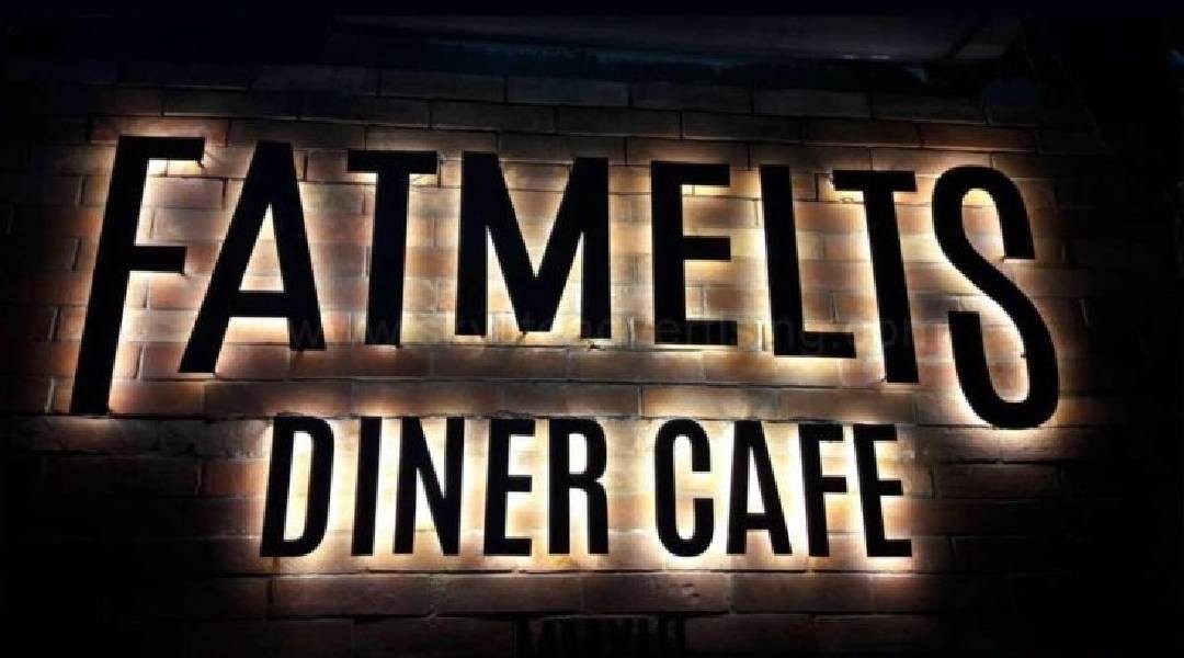 fatmelts diner cafe metal sign 1 1 1024x768 1 1080x600 1